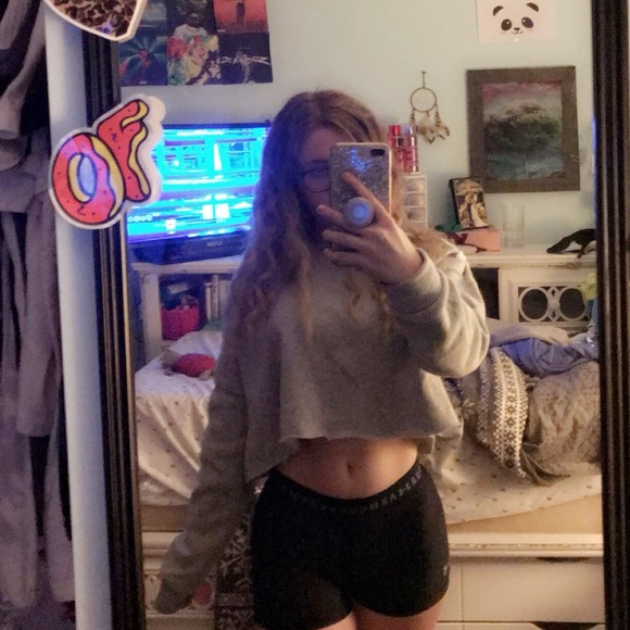 Cropped sweater - Picture 4 of 4